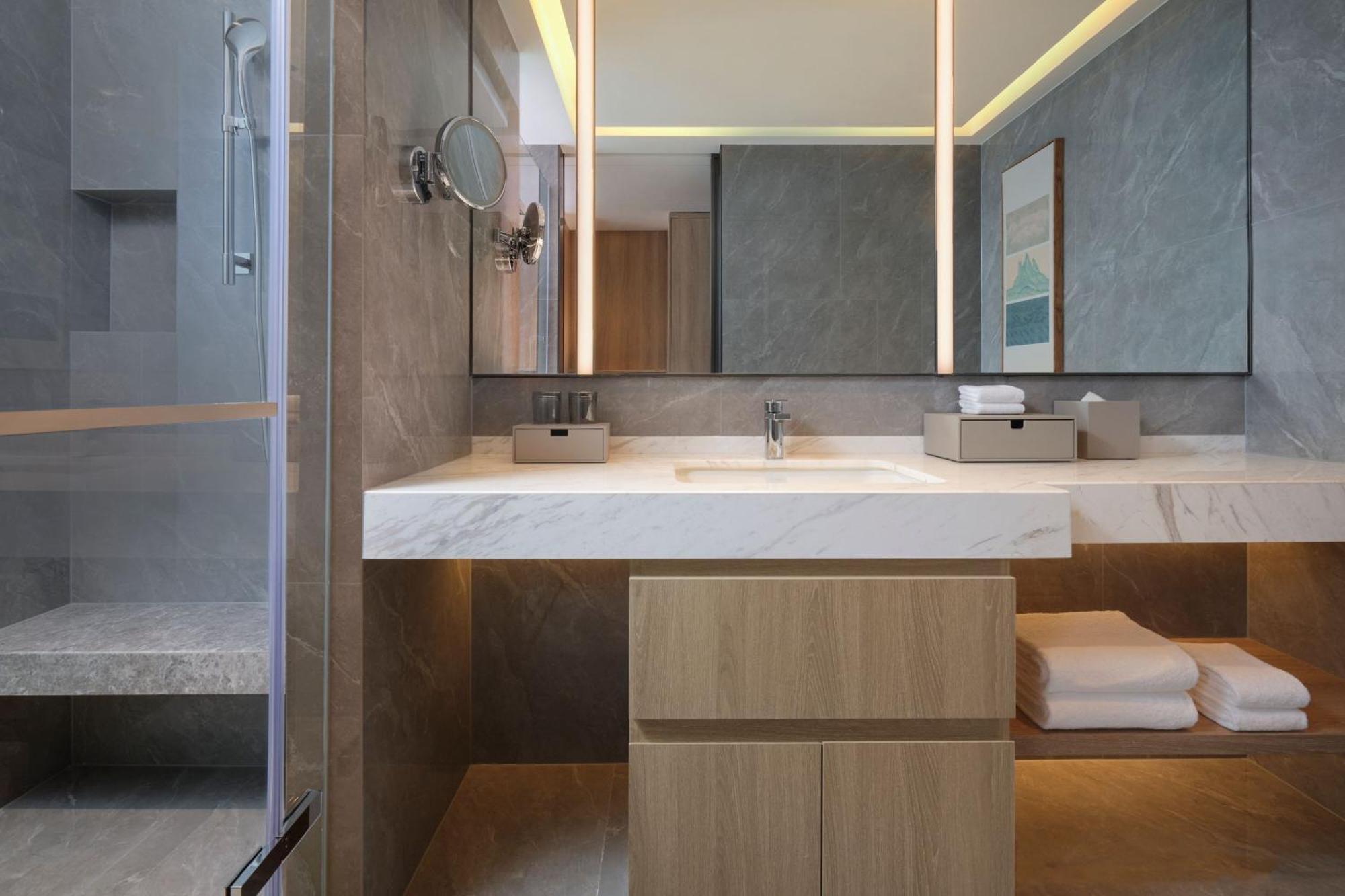 Courtyard By Marriott Shanghai Xujiahui Extérieur photo