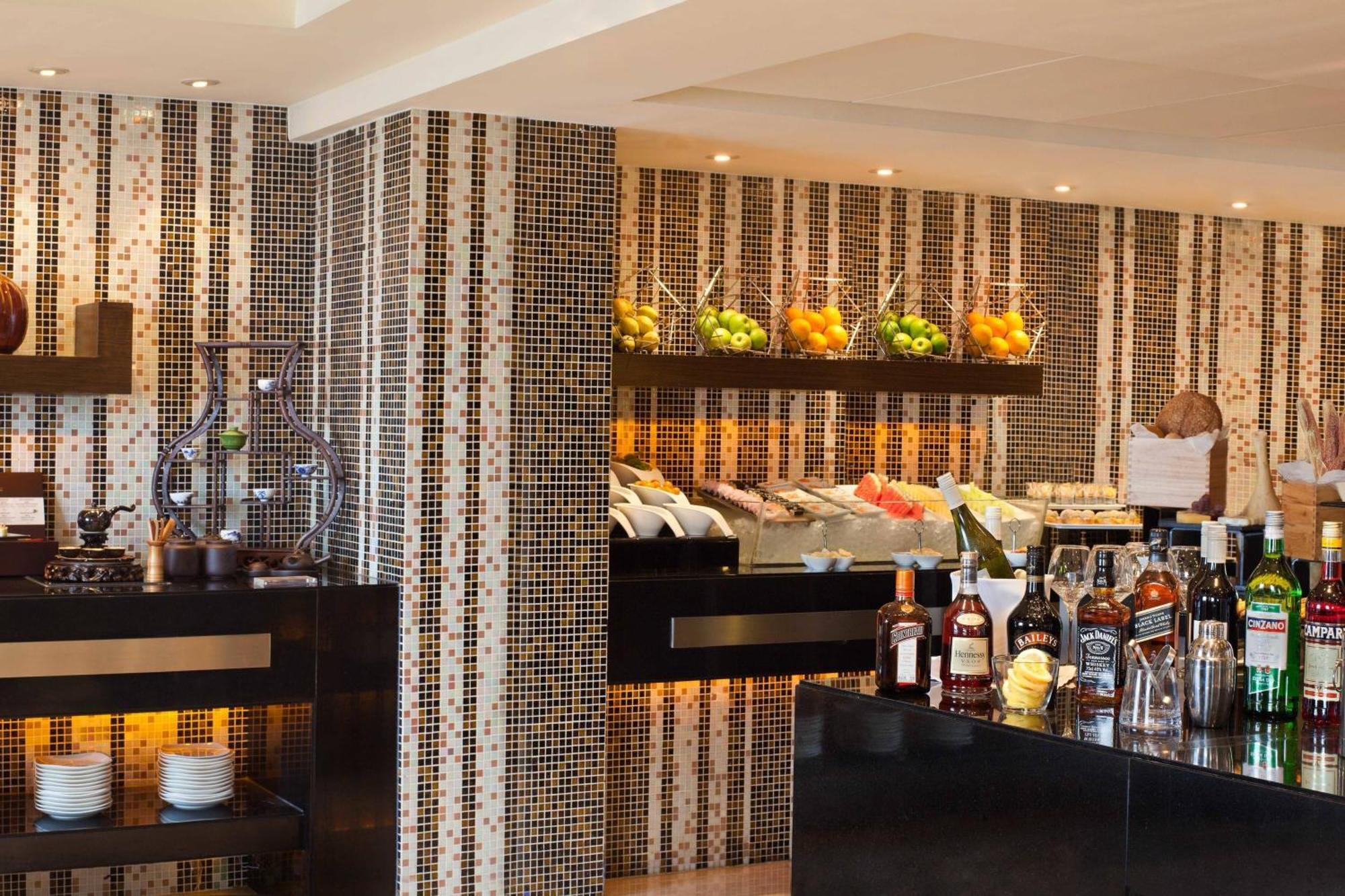 Courtyard By Marriott Shanghai Xujiahui Extérieur photo