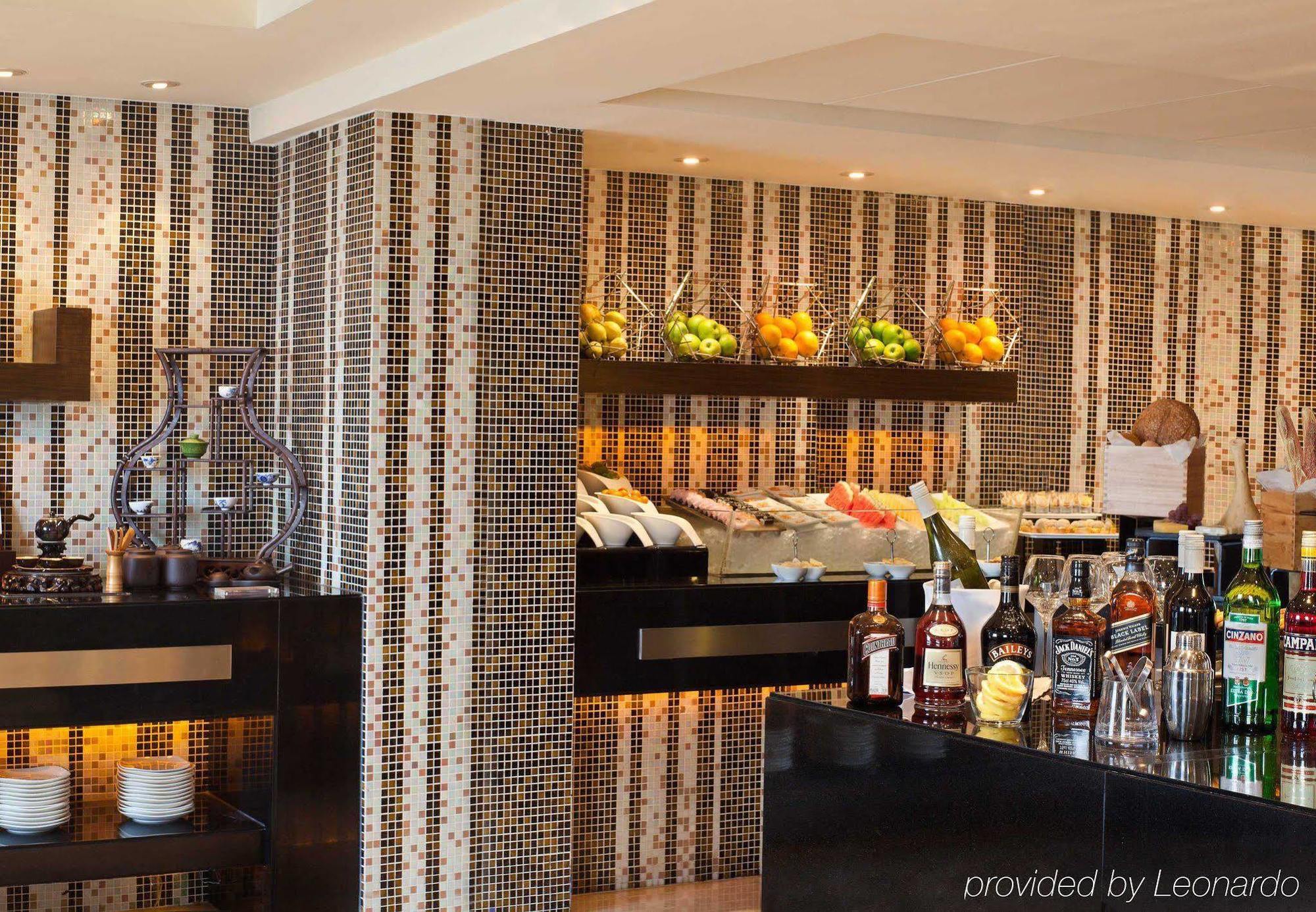Courtyard By Marriott Shanghai Xujiahui Restaurant photo